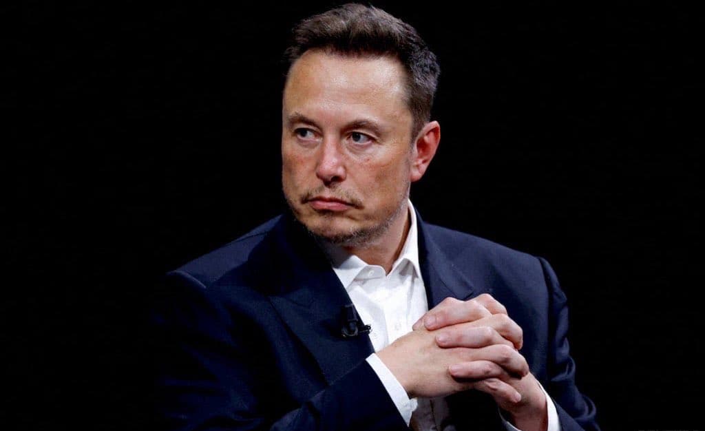Elon Musk Predicts AI and Robots Will Make Work Optional