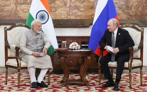 Modi Tells Putin the War in Ukraine Must End for Humanity’s Sake Modi Tells Putin the War in Ukraine Must End for Humanity’s Sake