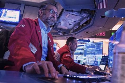 Dow Tumbles More Than 850 Points Amid Greenland and Tariff Threats Dow Tumbles More Than 850 Points Amid Greenland and Tariff Threats
