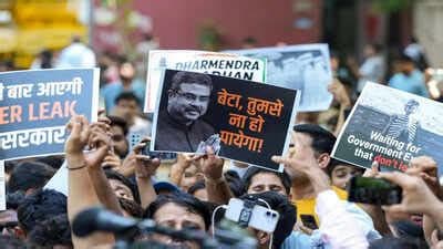 ‘Cockroach’ Protests: Modi Promises to Punish Corrupt Officials in Bid to Quell Anger ‘Cockroach’ Protests: Modi Promises to Punish Corrupt Officials in Bid to Quell Anger