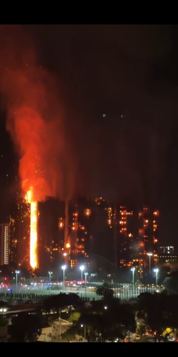 Multiple Buildings in Hong Kong Engulfed in Devastating Fire Multiple Buildings in Hong Kong Engulfed in Devastating Fire