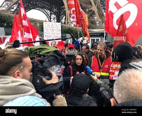 Eiffel Tower Workers Strike After Female Staff Are Allegedly Sidelined for Hindu Group’s Visit Eiffel Tower Workers Strike After Female Staff Are Allegedly Sidelined for Hindu Group’s Visit