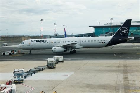 Air India and Germany's Lufthansa Join Forces to Boost Passenger Traffic Air India and Germany's Lufthansa Join Forces to Boost Passenger Traffic