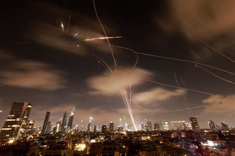 UAE Suspends Trade with Iran After Renewed Missile Fire UAE Suspends Trade with Iran After Renewed Missile Fire
