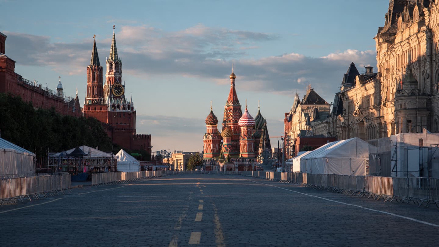 Between Memory and Measure: Moscow’s Victory Day in a Time of Quiet Adjustment Between Memory and Measure: Moscow’s Victory Day in a Time of Quiet Adjustment