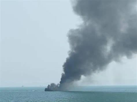 U.S. Strikes Iranian Tankers After More Attempted Missile Attacks on Navy Warship U.S. Strikes Iranian Tankers After More Attempted Missile Attacks on Navy Warship