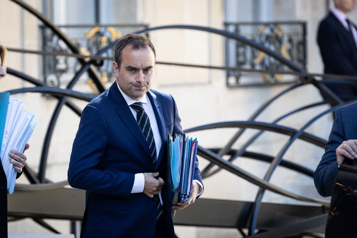 France Unveils Electrification Plan to Cut Fossil Fuel Dependence France Unveils Electrification Plan to Cut Fossil Fuel Dependence