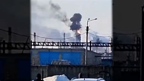 Ukrainian Drones Reportedly Strike Russian Oil Refinery in Ufa and Target Tula, Nizhny Novgorod Regions Ukrainian Drones Reportedly Strike Russian Oil Refinery in Ufa and Target Tula, Nizhny Novgorod Regions