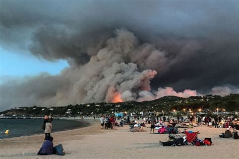 At Least 1 Dead, More Than 257,000 Evacuated as Wildfires Rage in Spain and France At Least 1 Dead, More Than 257,000 Evacuated as Wildfires Rage in Spain and France