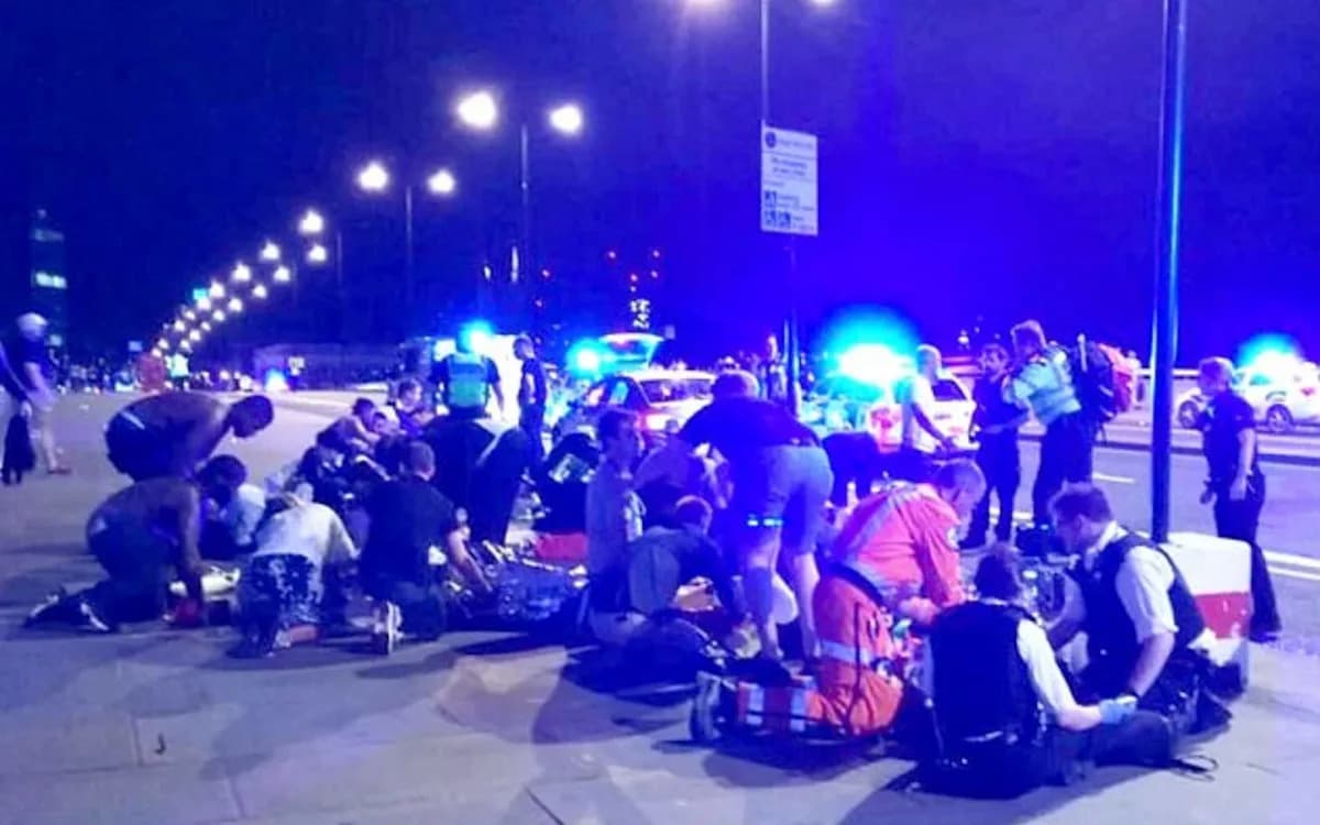 Hero London Bridge attack officer sacked over 'offensive' messages Hero London Bridge attack officer sacked over 'offensive' messages