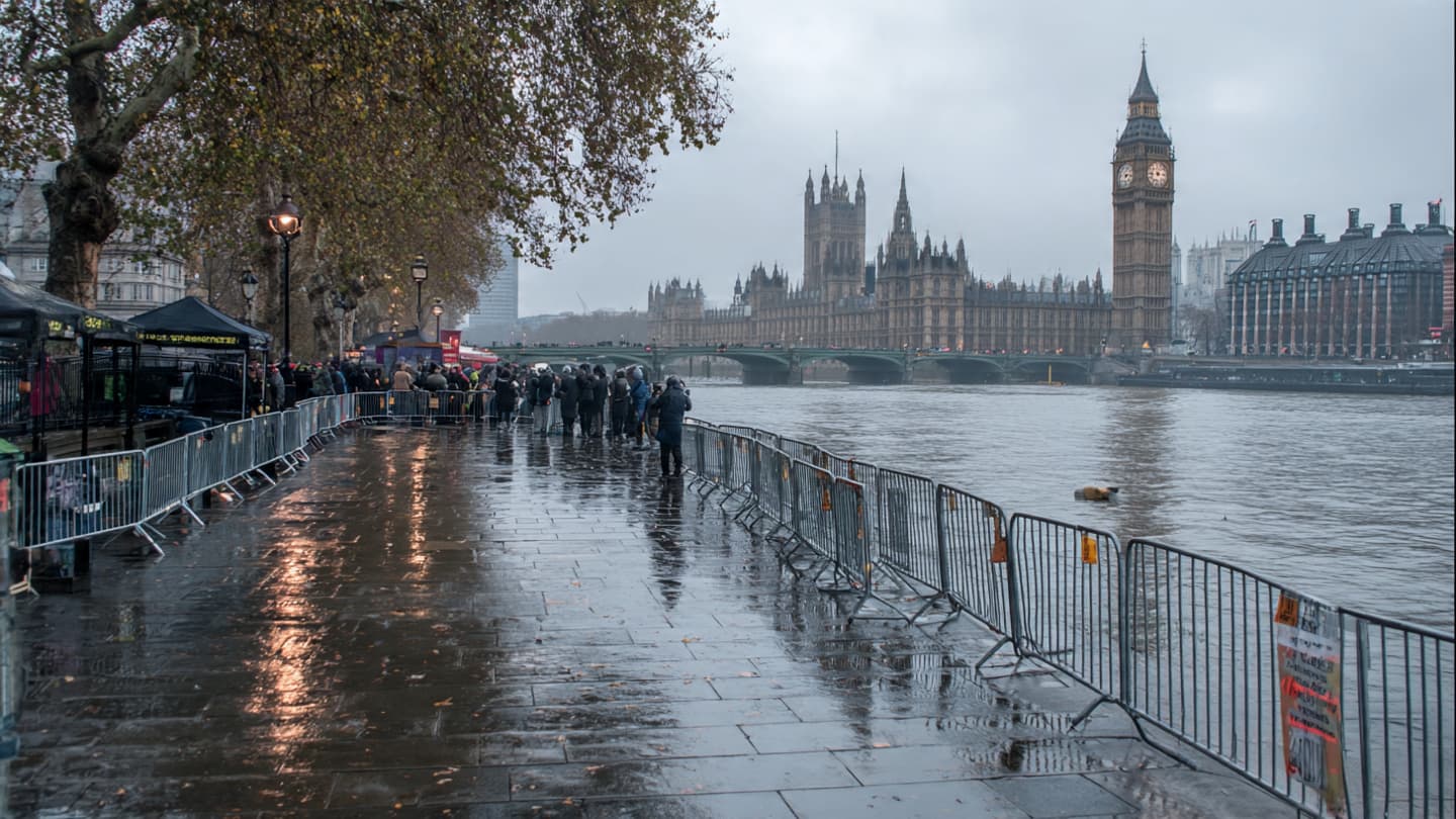 The Sound of Quiet Dissent: Ministers, Timetables, and the Uneasy Rhythm of British Power The Sound of Quiet Dissent: Ministers, Timetables, and the Uneasy Rhythm of British Power