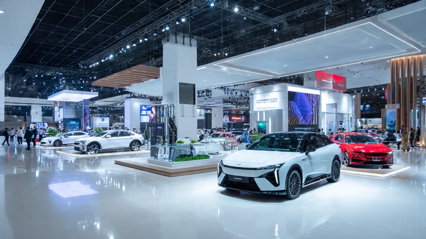 When Roads Carry Tomorrow, Electric Vehicles Find New Momentum Across Indonesia's Expanding Industrial Landscape Together When Roads Carry Tomorrow, Electric Vehicles Find New Momentum Across Indonesia's Expanding Industrial Landscape Together