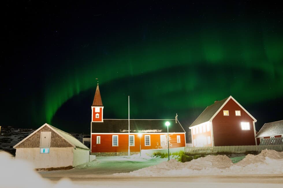 Danish Military Evacuates US Submariner Who Needed Urgent Medical Care Off Greenland Danish Military Evacuates US Submariner Who Needed Urgent Medical Care Off Greenland