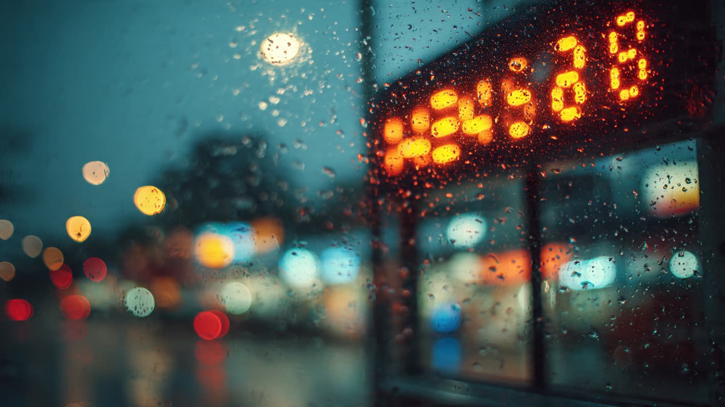 The Heavy Toll of the Pump: Reflections on the March Winds of Australian Retail Spending The Heavy Toll of the Pump: Reflections on the March Winds of Australian Retail Spending