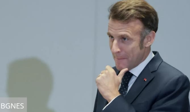 French Farmers Dump Manure Outside Macron’s Beach Home in Protest Against EU–Mercosur Deal French Farmers Dump Manure Outside Macron’s Beach Home in Protest Against EU–Mercosur Deal