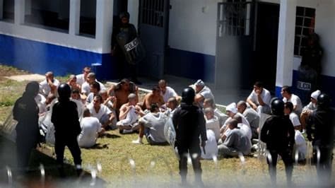 Inmates in 3 Guatemalan Prisons Hold Dozens of Guards Hostage Inmates in 3 Guatemalan Prisons Hold Dozens of Guards Hostage