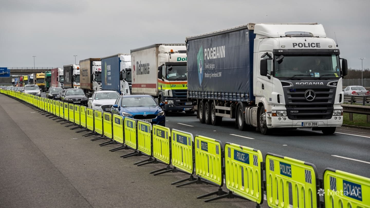 Major Highway Collision: Unidentified Pedestrian Killed After Entering Active High Speed Motorway Lanes Major Highway Collision: Unidentified Pedestrian Killed After Entering Active High Speed Motorway Lanes