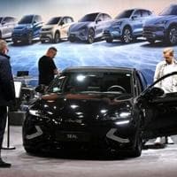 Chinese Carmakers Aim to Build Up Presence in Europe Chinese Carmakers Aim to Build Up Presence in Europe