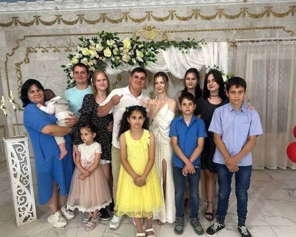“Almost Nothing Remained”: Russian Missile Kills at Least 6 Family Members in Ukrainian Village “Almost Nothing Remained”: Russian Missile Kills at Least 6 Family Members in Ukrainian Village