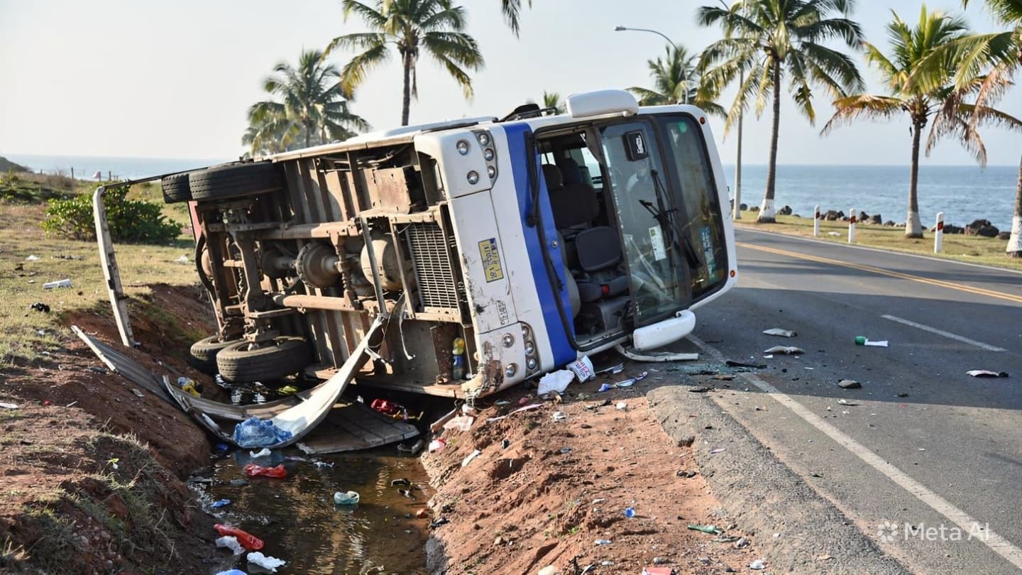 Tragedy in Batam: One Passenger Killed as Church Group Bus Overturns Near Melur Beach Tragedy in Batam: One Passenger Killed as Church Group Bus Overturns Near Melur Beach
