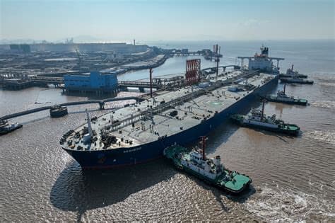 US Issues New Sanctions Over Iran's Oil Shipments to China US Issues New Sanctions Over Iran's Oil Shipments to China