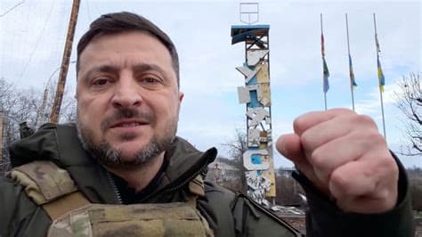 Zelenskyy Offers to Drop NATO Bid for Security Guarantees but Rejects US Push to Cede Territory Zelenskyy Offers to Drop NATO Bid for Security Guarantees but Rejects US Push to Cede Territory