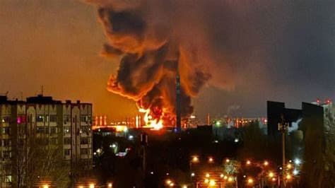 Russia Strikes Sumy With Strike UAVs, Sparking Large-Scale Fires Russia Strikes Sumy With Strike UAVs, Sparking Large-Scale Fires