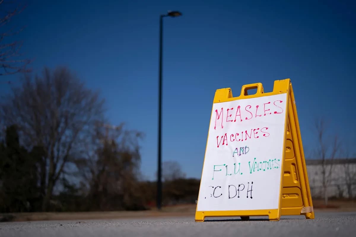 Measles Cases Surpass 900 in US with Infections in 24 States: CDC Measles Cases Surpass 900 in US with Infections in 24 States: CDC