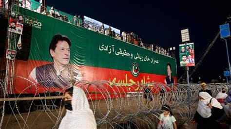 Pakistan Imposes Emergency Rule in Imran Khan’s Khyber Pakhtunkhwa Stronghold Pakistan Imposes Emergency Rule in Imran Khan’s Khyber Pakhtunkhwa Stronghold