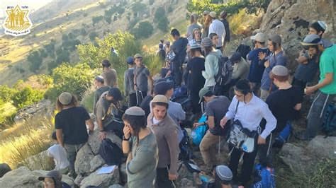 Around 100 Israeli settlers detained after attempting to cross into Syrian side of Mount Hermon Around 100 Israeli settlers detained after attempting to cross into Syrian side of Mount Hermon