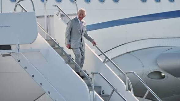 King Charles Faces Calls for Slavery Reparations as He Arrives in Bahamas on Official Caribbean Trip King Charles Faces Calls for Slavery Reparations as He Arrives in Bahamas on Official Caribbean Trip