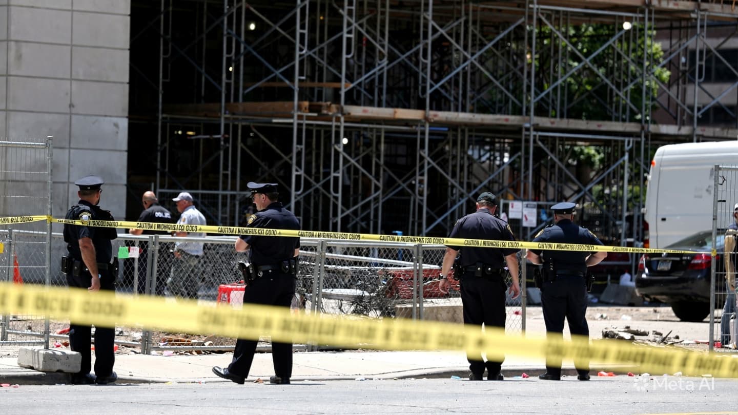 Surabaya Construction Site Tragedy: Worker Dies Following Fatal Impact from Falling Building Materials Today Surabaya Construction Site Tragedy: Worker Dies Following Fatal Impact from Falling Building Materials Today