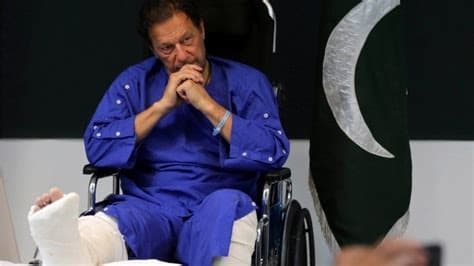 Pakistan’s Top Court Orders Imran Khan’s Transfer from Prison to Hospital Pakistan’s Top Court Orders Imran Khan’s Transfer from Prison to Hospital