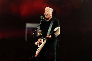 Pink Floyd frontman calls James Hetfield of Metallica an expletive Pink Floyd frontman calls James Hetfield of Metallica an expletive