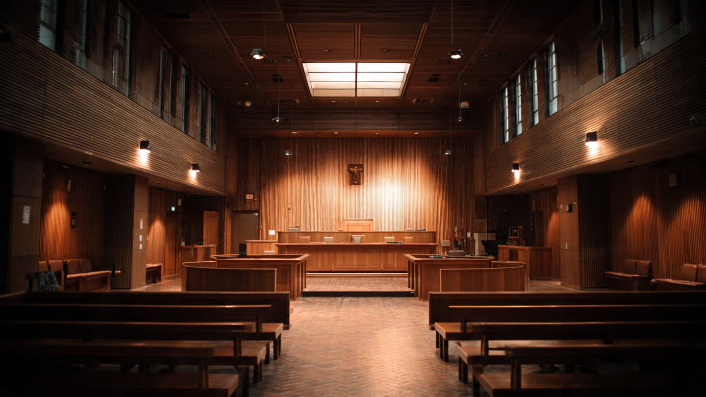 When Old Allegiances Return to Court, New Questions Quietly Follow When Old Allegiances Return to Court, New Questions Quietly Follow