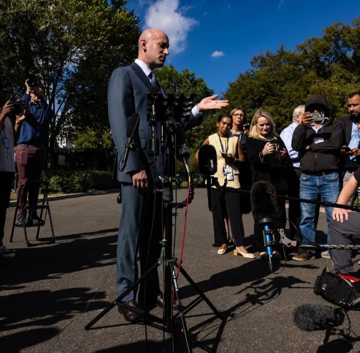 Stephen Miller Asserts U.S. Has Right to Take Greenland Stephen Miller Asserts U.S. Has Right to Take Greenland