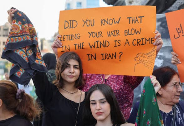 Iran Sentences Protester to Death Over Alleged Support for Hostile Governments Iran Sentences Protester to Death Over Alleged Support for Hostile Governments