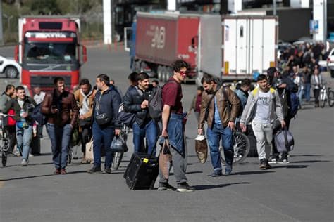 Over 113,000 Russians Flee to Georgia Amid Military Draft Rumors Over 113,000 Russians Flee to Georgia Amid Military Draft Rumors