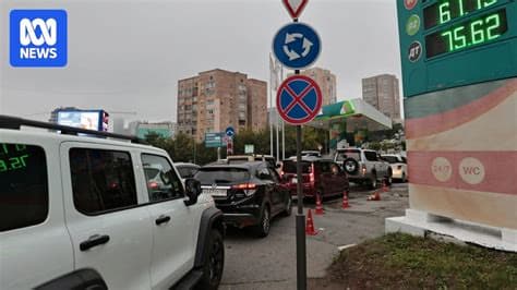 Russia Admits New Petrol Shortages Amid Ongoing Ukrainian Strikes Russia Admits New Petrol Shortages Amid Ongoing Ukrainian Strikes