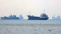 Iran Guards Claim Capture of “One of Smartest” U.S. Submarines in Strait of Hormuz Iran Guards Claim Capture of “One of Smartest” U.S. Submarines in Strait of Hormuz