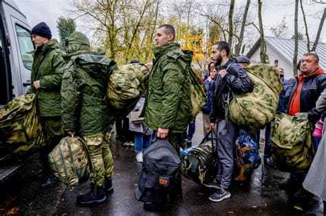 Russia Issues Draft Notices at Airports to New Citizens and Returning Expats Russia Issues Draft Notices at Airports to New Citizens and Returning Expats