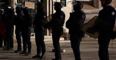 France’s Dilemma: Protesters Demand Spending as Markets Require Fiscal Restraint France’s Dilemma: Protesters Demand Spending as Markets Require Fiscal Restraint