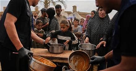 World Food Programme Cuts Aid to 500,000 Palestinians in Gaza, Citing Funding Shortages World Food Programme Cuts Aid to 500,000 Palestinians in Gaza, Citing Funding Shortages