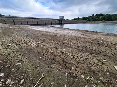 London Records First Dry Month in 150 Years as Drought Deepens London Records First Dry Month in 150 Years as Drought Deepens