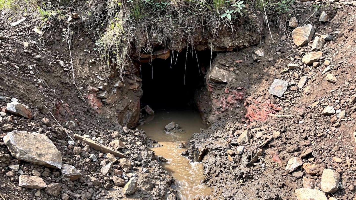 Mining Disaster: Four Lives Lost in Collapse of Illegal Myanmar Mine Mining Disaster: Four Lives Lost in Collapse of Illegal Myanmar Mine