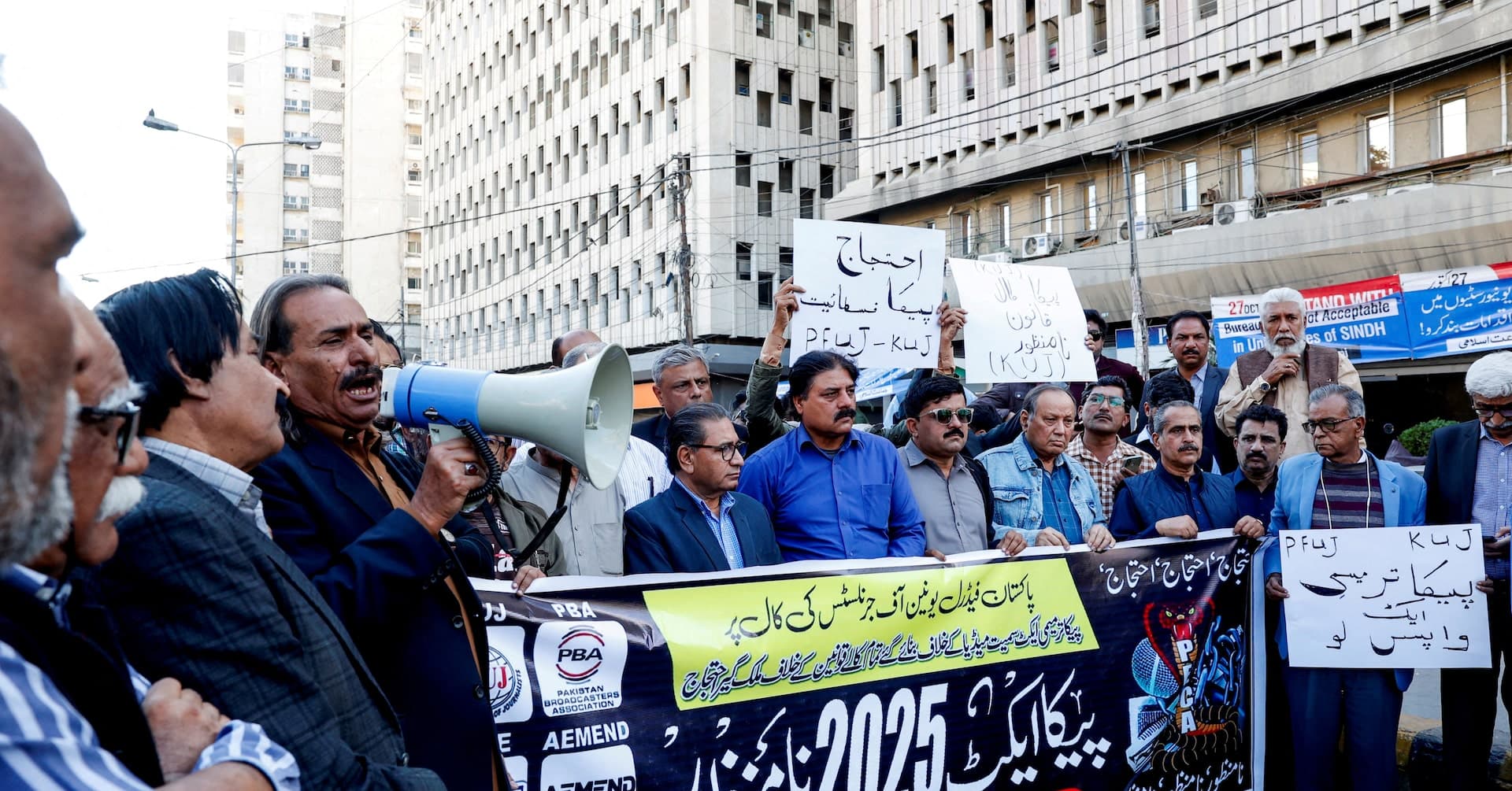 Pakistan Court Sentences Journalists to Life in Prison Over Links to 2023 Protests Following Imran Khan's Arrest Pakistan Court Sentences Journalists to Life in Prison Over Links to 2023 Protests Following Imran Khan's Arrest