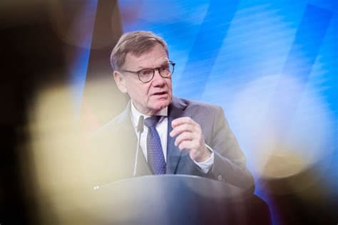 ‘We Know Who Lives Here’: German Foreign Minister Floats Giving Kyiv Data on Ukrainian Men Eligible for Conscription ‘We Know Who Lives Here’: German Foreign Minister Floats Giving Kyiv Data on Ukrainian Men Eligible for Conscription