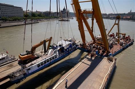 Hungary Uses Sunken Barges to Raise the Danube, Keeping the Paks Nuclear Plant Running Hungary Uses Sunken Barges to Raise the Danube, Keeping the Paks Nuclear Plant Running