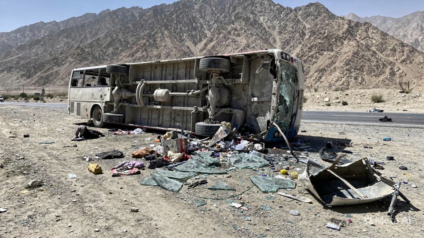 Fatal Bus Crash in Zabul: One Dead and 28 Injured After Vehicle Overturns in Afghanistan Fatal Bus Crash in Zabul: One Dead and 28 Injured After Vehicle Overturns in Afghanistan
