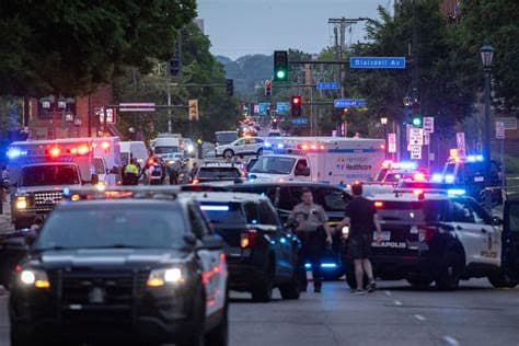New Video Shows the Minutes Before Immigration Officer Fatally Shoots Woman in Minneapolis New Video Shows the Minutes Before Immigration Officer Fatally Shoots Woman in Minneapolis